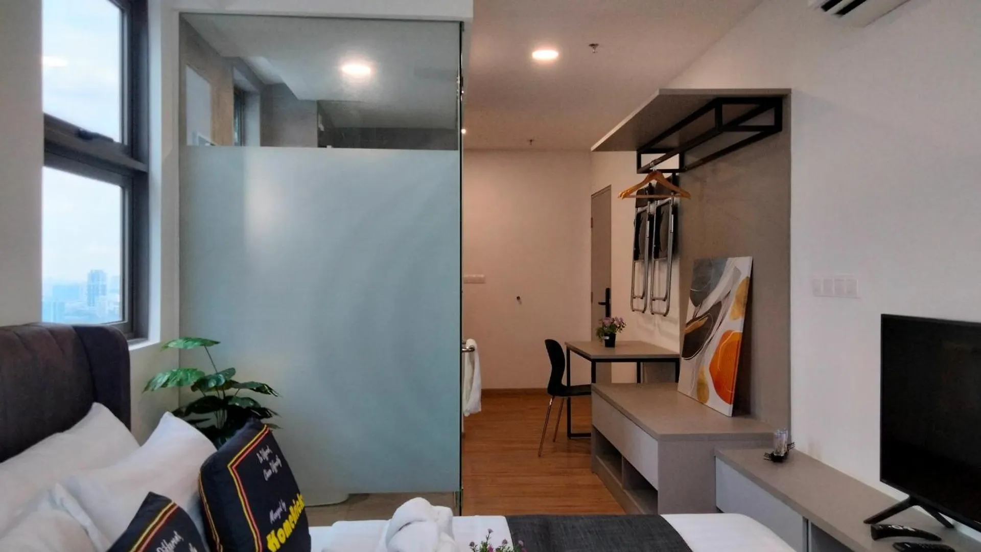 Riveria Suites, Kl Sentral By Homebrickz Kuala Lumpur Malaysia